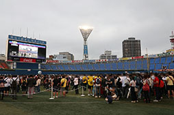 ���������꡼ No.009�Υ���ͥ������ / ����Υݥ���󡦥ߥ奦�ġ�����Pokémon GO�פ��о졣���ͤǳ��Ť��줿�������٥�ȡ�Pokémon GO STADIUM�פ��ݡ���