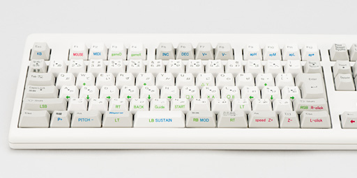 画像ギャラリー No.043のサムネイル画像 / アナログ入力に対応するREALFORCEキーボードの試作機を,4Gamerライター陣がよってたかってテストしてみた