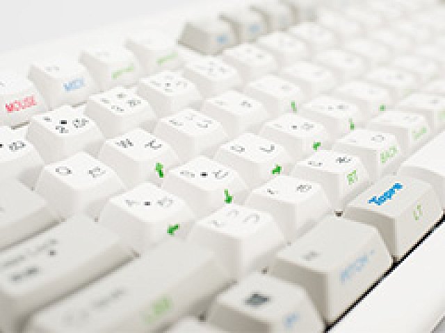 アナログ入力に対応するrealforceキーボードの試作機を 4gamerライター陣がよってたかってテストしてみた