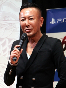 ���������꡼ No.011�Υ���ͥ������ / ���������ŤΡ֥����ե����פˡ�ζ��ǡ��6 ̿�λ����פΥץ쥤���֥��Ÿ�����ꡣ4K�б�65������ǥ����ץ쥤���ܺ���������θ��Ǥ���