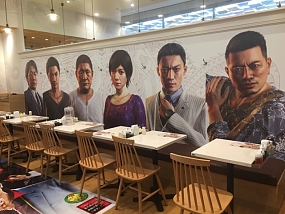 画像ギャラリー No.007のサムネイル画像 / 「龍が如く6 命の詩。」ゲーム内に登場する飲食店が,歌舞伎町の新宿東宝ビル1階でラッピング店舗を展開