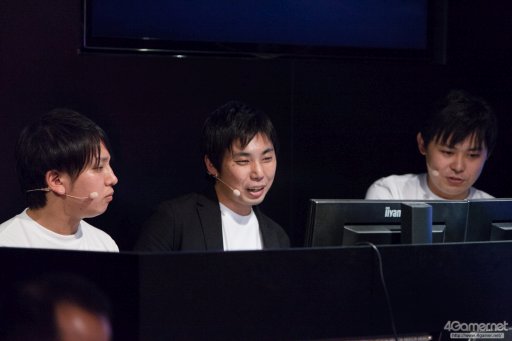 画像ギャラリー No.006のサムネイル画像 / sako選手のダイナソーが,Justin選手の庵が大暴れ。4人の有名プレイヤーによって争われた「KOF XIV DREAM MATCH」フォトレポート。優勝はGO1選手の手に