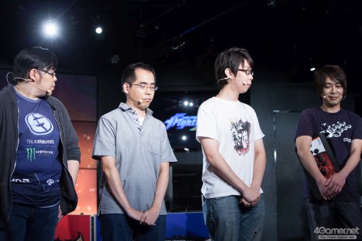 画像ギャラリー No.007のサムネイル画像 / sako選手のダイナソーが,Justin選手の庵が大暴れ。4人の有名プレイヤーによって争われた「KOF XIV DREAM MATCH」フォトレポート。優勝はGO1選手の手に