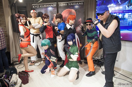 画像ギャラリー No.015のサムネイル画像 / ガチ勢からコスプレイヤーまで,幅広いKOFファンが集まった「THE KING OF FESTIVAL 2016」フォトレポート。トーナメント優勝はM´選手