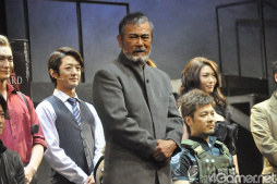 ���������꡼ No.006�Υ���ͥ������ / ��BIOHAZARD THE STAGE�פ����氧�������ͥץ����ݡ��ȡ����йֻդȤ��ƶ��Ť�Ω�ĥ�٥å��λѤ�����