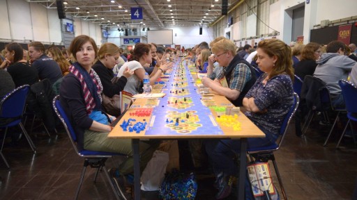 ꡼ No.008 | SPIEL15ƹ񤫤齸ޤä1040ͤƱͷ֡Υ20ǯǰ٥ȡ1000ͥץݡ