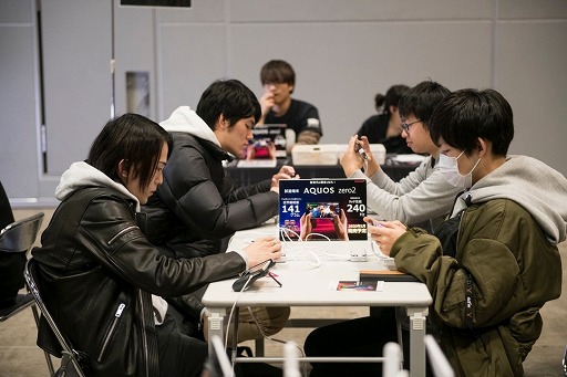 画像ギャラリー No.004のサムネイル画像 / eスポーツ大会「RAGE Shadowverse」が“オンラインTCGで同時に同一会場でプレイした最多人数”でギネス記録を達成