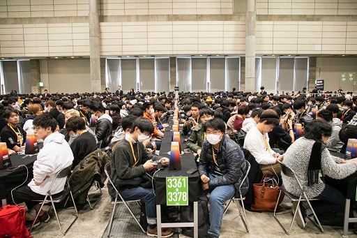 画像ギャラリー No.008のサムネイル画像 / eスポーツ大会「RAGE Shadowverse」が“オンラインTCGで同時に同一会場でプレイした最多人数”でギネス記録を達成