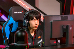 ���������꡼ No.008�Υ���ͥ������ / ��RAGE Shadowverse 2022 Spring��GRAND FINALS��ͥ���Ԥ����ꡣW��s|sakuya���꤬�޶�����