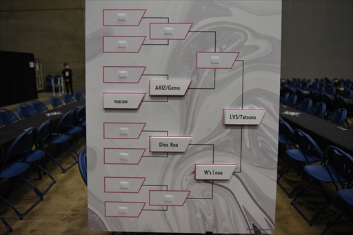 画像ギャラリー No.010のサムネイル画像 / 「RAGE Shadowverse 2023 Winter」予選大会レポート。12月に実施されるGRAND FINALSに歩を進める8人の選手が決定!