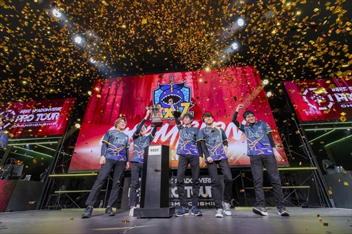 画像ギャラリー No.031のサムネイル画像 / AXIZが「Shadowverse」プロツアー年間王者の座に輝く。「RAGE SHADOWVERSE PRO TOUR CHAMPIONSHIP 23-24」レポート