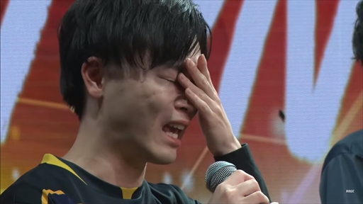 画像ギャラリー No.038のサムネイル画像 / AXIZが「Shadowverse」プロツアー年間王者の座に輝く。「RAGE SHADOWVERSE PRO TOUR CHAMPIONSHIP 23-24」レポート