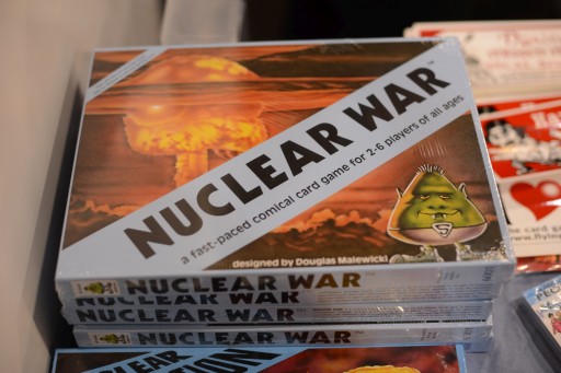 画像ギャラリー No.001のサムネイル画像 / 「Nuclear War」から「クイーンズブレイド」まで歩み続けた40年。最新第8版「T&T」をリリースしたFlying Buffaloに,SPIEL会場で話を聞いてみた