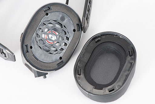 画像ギャラリー No.014のサムネイル画像 / 【PR】Plantronicsのeスポーツ向けヘッドセット「RIG 500 PRO Esports」は,長時間プレイでも疲れない音と装着感が魅力だ