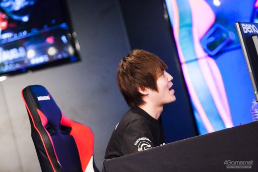 ���������꡼ No.039�Υ���ͥ������ / �޶����ȡ��ʥ��ȡ�Ŵ��7 �ץ������ԥ��󥷥åסץե��ȥ�ݡ��ȡ��ץ��饤���󥹻�ʼ�8̾��ĺ����Ω�ä��ΤϤΤ�������