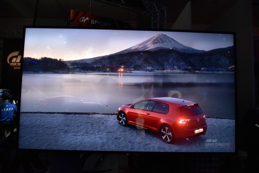 ꡼ No.012Υͥ / E3 2017PS VRǥץ쥤֥ġꥹSPORTפϿ줤ˤ¤μ֤Τ褦˱žǤ롣T-GTפǤͷǤθݡ