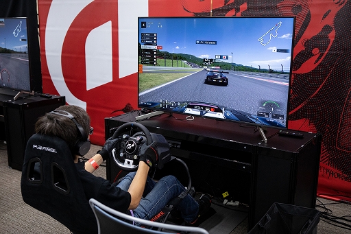 画像ギャラリー No.006のサムネイル画像 / 全国都道府県対抗eスポーツ選手権2019 IBARAKI,「グランツーリスモSPORT」部門の沖縄県代表が決定