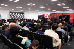 画像ギャラリー No.001のサムネイル画像 / 「グランツーリスモSPORT」,“全国都道府県対抗eスポーツ選手権2019 IBARAKI”東北エリア代表決定戦のレポートが公開