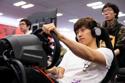 画像ギャラリー No.008のサムネイル画像 / 「グランツーリスモSPORT」,“全国都道府県対抗eスポーツ選手権2019 IBARAKI”東北エリア代表決定戦のレポートが公開