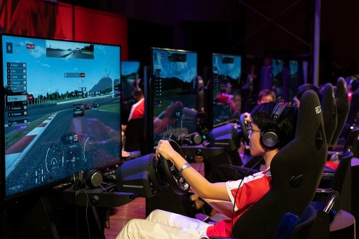 画像ギャラリー No.002のサムネイル画像 / 「全国都道府県対抗eスポーツ選手権 2019 IBARAKI」,「グランツーリスモSPORT」部門の決勝大会の公式レポートが公開