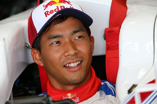 画像ギャラリー No.003のサムネイル画像 / 「グランツーリスモSPORT」,現役プロドライバーに挑戦できる「Red Bull Beat The Pro」が4月29日15:00から開催