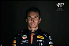 画像ギャラリー No.005のサムネイル画像 / Red Bullが「グランツーリスモSPORT」で現役F1ドライバーのタイムに挑戦できるオンラインイベントを11月1日まで開催中