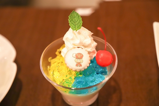 画像ギャラリー No.021のサムネイル画像 / 「セブンナイツ」AKIHABARA バックステージpassとのコラボカフェをレポート。OP主題歌のカバーライブまで楽しめる! ひと味違った内容はファン必見