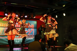 画像ギャラリー No.030のサムネイル画像 / 「セブンナイツ」AKIHABARA バックステージpassとのコラボカフェをレポート。OP主題歌のカバーライブまで楽しめる! ひと味違った内容はファン必見