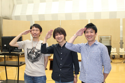 画像ギャラリー No.011のサムネイル画像 / 「蒼き革命のヴァルキュリア」国歌斉唱イベントが開催。光田康典氏の指揮のもと,50人のファンと一緒にユトランド王国の国歌を歌ってきた