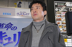 画像ギャラリー No.012のサムネイル画像 / 「蒼き革命のヴァルキュリア」の発売直前体験会をレポート。グラビアアイドルの倉持由香さんが難関ミッションに挑む