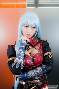 画像ギャラリー No.014のサムネイル画像 / 「蒼き革命のヴァルキュリア」“死神”と“歌姫”に扮した倉持由香さん&吉田早希さんが4Gamer編集部にやってきた!