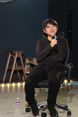 ꡼ No.002 | Rez InfiniteפΡThe Game Awards 2016 Best VR Game׼ޤǰůSIE Ľʿ᤬̡ͤVRβǽȤ