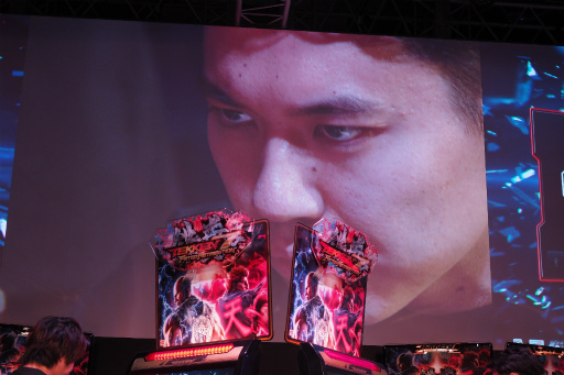 ���������꡼ No.006�Υ���ͥ������ / ��Ŵ��7 FATED RETRIBUTION�פΥ������ӥ����ޥå��ǥΥ�����ȤȤ������꤬���͡���Ư����������񤬥��ʥ��󥹤��줿�ץ쥹ȯɽ����ݡ���