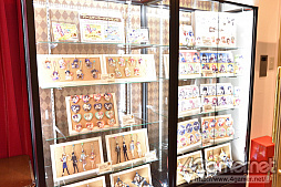 ���������꡼ No.001�Υ���ͥ������ / �֥�������ܥ��ե����� �Х�ɤ���������פ�4��7��������ָ���ǥ����ץ󡣾�����ŵ������о줷���쥻�ץ��������ͤ��ݡ���