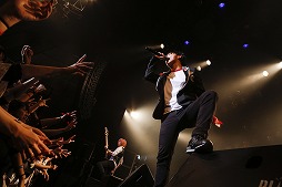 画像ギャラリー No.002のサムネイル画像 / 「バンドやろうぜ!」,「3・17@赤坂BLITZ BLAST vs. OSIRIS」がCSテレ朝チャンネル1で6月4日放送