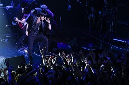 画像ギャラリー No.003のサムネイル画像 / 「バンドやろうぜ!」,「3・17@赤坂BLITZ BLAST vs. OSIRIS」がCSテレ朝チャンネル1で6月4日放送