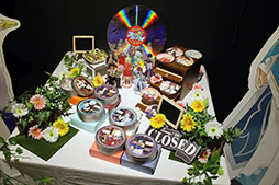 画像ギャラリー No.004のサムネイル画像 / あのキャラクターが目の前に! VRコンテンツとコラボメニューを楽しめる『Tales of VR CAFE 〜 カフェ オブ ミリーナ 〜』の内覧会をレポート