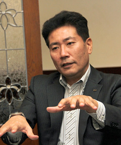 画像ギャラリー No.002のサムネイル画像 / シリーズ初の武将プレイが楽しめる「信長の野望・創造 戦国立志伝」のインタビューを掲載。本作は前作「創造」とは異なる新しい「信長の野望」だ