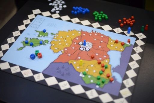 画像ギャラリー No.001のサムネイル画像 / エストニアからやってきた,北方十字軍がテーマの協力型ボードゲーム「Lembitu」。勝ち目の薄い戦争を,どう戦うか