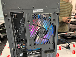 画像集 No.011のサムネイル画像 / RTX 40シリーズ搭載のゲームノートPC「Legion Pro 7i」などが国内発売。カジュアルゲーマー向けの新ブランド「LOQ」も公開に