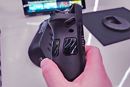 画像ギャラリー No.005のサムネイル画像 / 8.8インチ液晶搭載の携帯型ゲームPC「Lenovo Legion Go」が12月8日発売。合体ゲームパッドやFPSモードなど見どころは多い