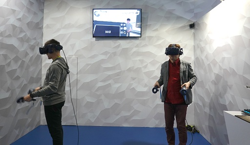 画像ギャラリー No.016のサムネイル画像 / 視線追跡を感じさせないほどの追従の速さ。「Vive Pro Eye」を体験してきた