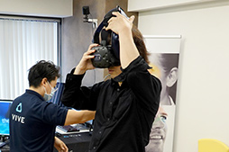 画像集#013のサムネイル/西川善司の3DGE：5K/120Hz表示に対応した新型VR HMD「VIVE Pro 2」を先行体験してみた。VRも解像度で妥協しない時代に