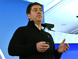 ꡼ No.002 | HTCHMDVIVE XR EliteפȯɽХåƥ꡼򳰤ƥᥬͷHMDȤƤѤǤ