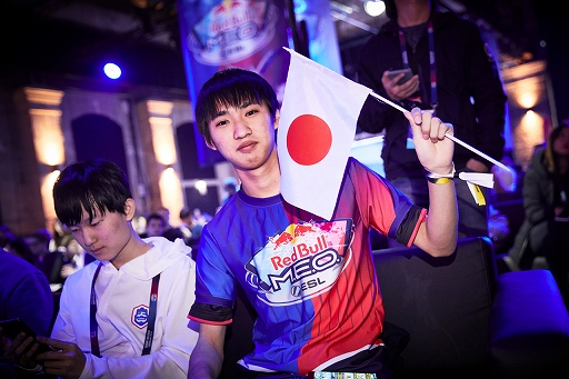 画像ギャラリー No.003のサムネイル画像 / レッドブルのeスポーツ大会“Red Bull M.E.O.”シーズン2が開催。ゲームタイトルは「クラロワ」と「ブロスタ」に