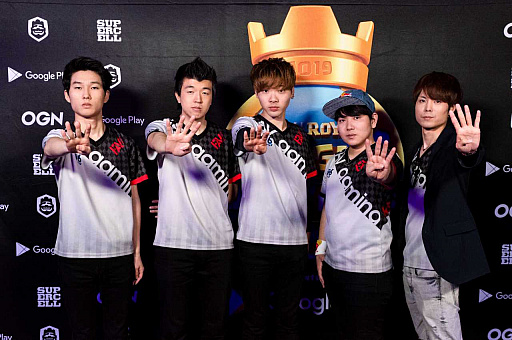 画像ギャラリー No.001のサムネイル画像 / FAV gamingが2019 クラロワリーグ世界一決定戦で4位に入賞