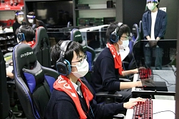 画像ギャラリー No.007のサムネイル画像 / 高校対抗eスポーツ大会「Coca-Cola STAGE:0」決勝大会の生配信に日向坂46が出演決定