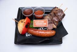 ���������꡼ No.003�Υ���ͥ������ / ��Dead by Daylight�סȥ���ܥ��ե���3�ơɳ��ŷ��ꡣ�����7��30��������̾�Ų���8��23�����