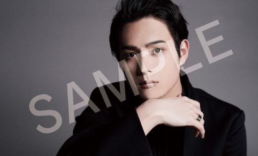 画像ギャラリー No.008のサムネイル画像 / 「トレバ」にシンガーソングライター橋本裕太さんのリバーシブルクッションが登場