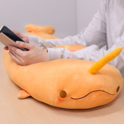 画像ギャラリー No.003のサムネイル画像 / 「トレバ」,“おいしい水族館 イッカク×アメリカンドッグBIGぬいぐるみ”が6月19日に登場